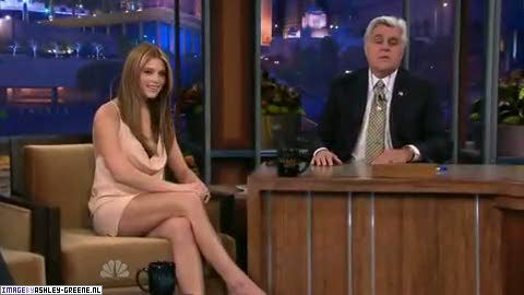 AshleyGreene_dot_nl-AchterdeSchermen14Juli2010JayLeno00332.jpg AshleyGreene_dot_nl-AchterdeSchermen14Juli2010JayLeno00332.jpg