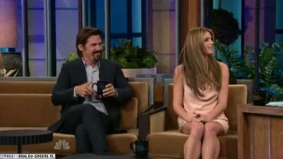 AshleyGreene_dot_nl-AchterdeSchermen14Juli2010JayLeno00022.jpg