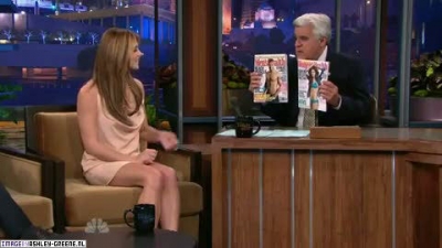 AshleyGreene_dot_nl-AchterdeSchermen14Juli2010JayLeno00044.jpg