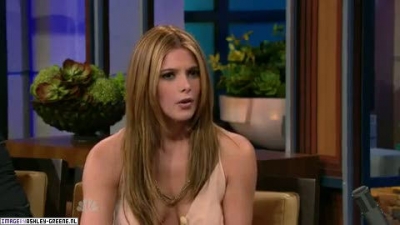 AshleyGreene_dot_nl-AchterdeSchermen14Juli2010JayLeno00145.jpg