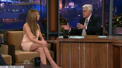 AshleyGreene_dot_nl-AchterdeSchermen14Juli2010JayLeno00170.jpg