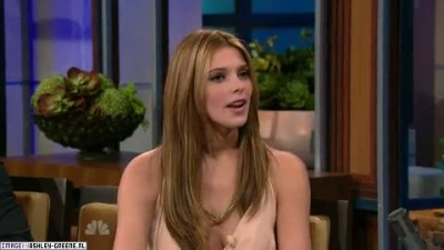 AshleyGreene_dot_nl-AchterdeSchermen14Juli2010JayLeno00173.jpg