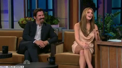 AshleyGreene_dot_nl-AchterdeSchermen14Juli2010JayLeno00232.jpg