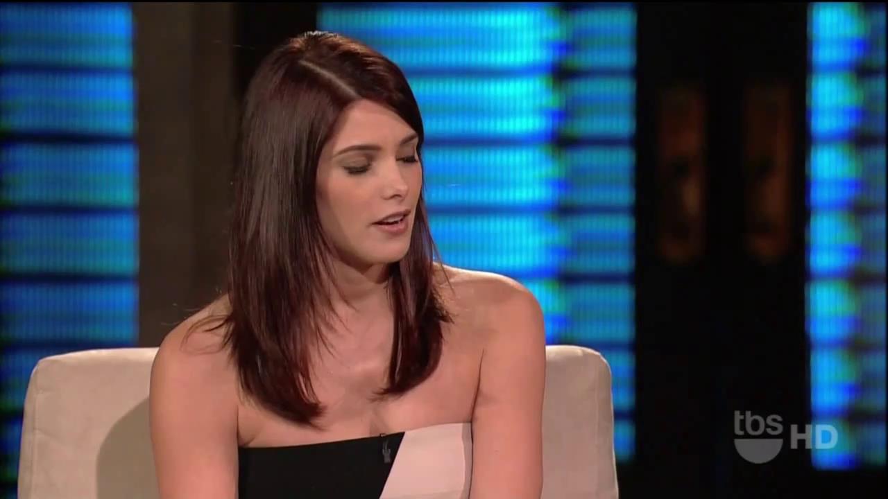 Ashley-Greene_dot_nl-LopezTonight23november2010-00150.jpg Ashley-Greene_dot_nl-LopezTonight23november2010-00150.jpg