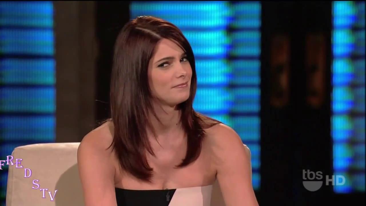 Ashley-Greene_dot_nl-LopezTonight23november2010-00280.jpg Ashley-Greene_dot_nl-LopezTonight23november2010-00280.jpg