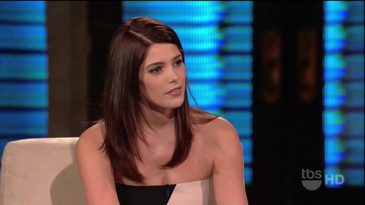 Ashley-Greene_dot_nl-LopezTonight23november2010-00299.jpg Ashley-Greene_dot_nl-LopezTonight23november2010-00299.jpg