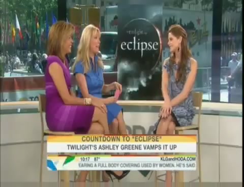 Ashley-Greene-dot-nl_2010TheTodayShow0188.jpg