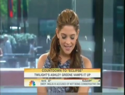 Ashley-Greene-dot-nl_2010TheTodayShow0108.jpg