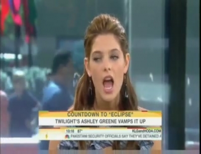 Ashley-Greene-dot-nl_2010TheTodayShow0168.jpg