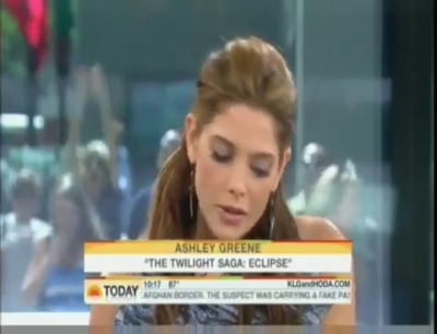 Ashley-Greene-dot-nl_2010TheTodayShow0180.jpg