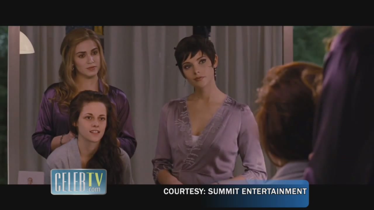 Ashley-Greene-dot-nl_2011CelebTV0008.jpg