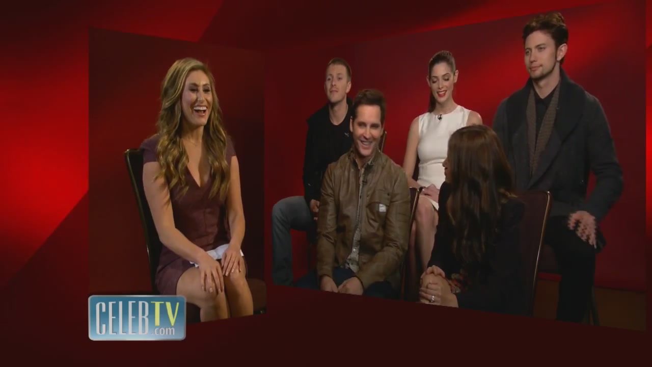 Ashley-Greene-dot-nl_2011CelebTV0020.jpg