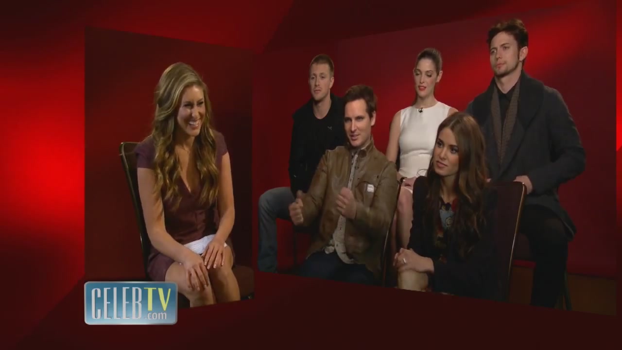 Ashley-Greene-dot-nl_2011CelebTV0022.jpg