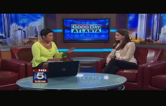 Ashley-Greene-dot-nl_2011GoodDayAtlanta0010.jpg
