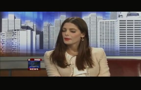 Ashley-Greene-dot-nl_2011GoodDayAtlanta0070.jpg
