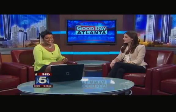 Ashley-Greene-dot-nl_2011GoodDayAtlanta0089.jpg Ashley-Greene-dot-nl_2011GoodDayAtlanta0089.jpg