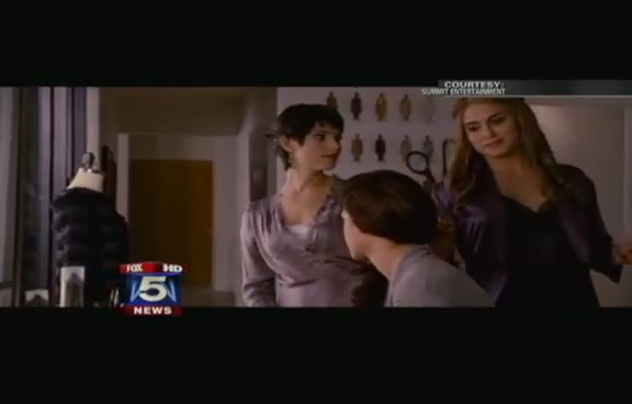 Ashley-Greene-dot-nl_2011GoodDayAtlanta0169.jpg