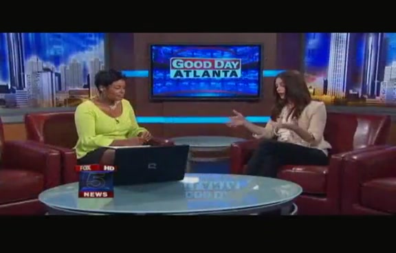 Ashley-Greene-dot-nl_2011GoodDayAtlanta0189.jpg
