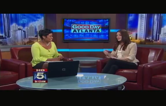 Ashley-Greene-dot-nl_2011GoodDayAtlanta0203.jpg