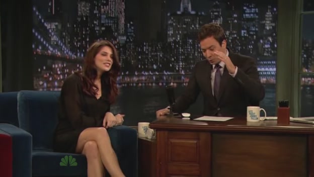 Ashley-Greene-dot-nl-2011LateNghtWithJimmyFallon0364.jpg