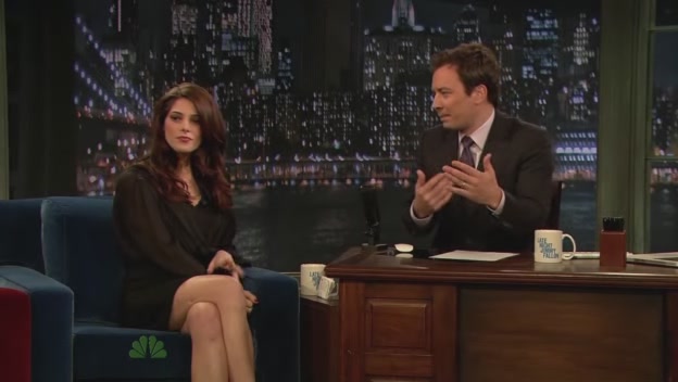 Ashley-Greene-dot-nl-2011LateNghtWithJimmyFallon0405.jpg