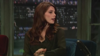 Ashley-Greene-dot-nl-2011LateNghtWithJimmyFallon0210.jpg