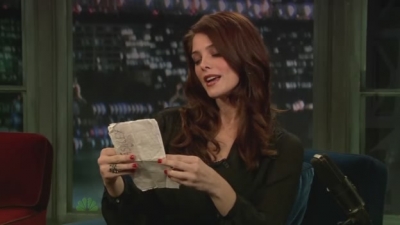 Ashley-Greene-dot-nl-2011LateNghtWithJimmyFallon0270.jpg