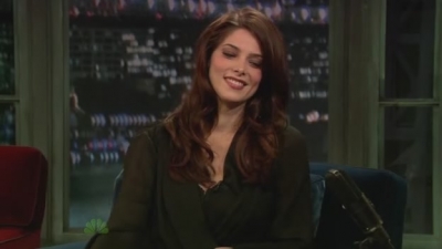 Ashley-Greene-dot-nl-2011LateNghtWithJimmyFallon0297.jpg