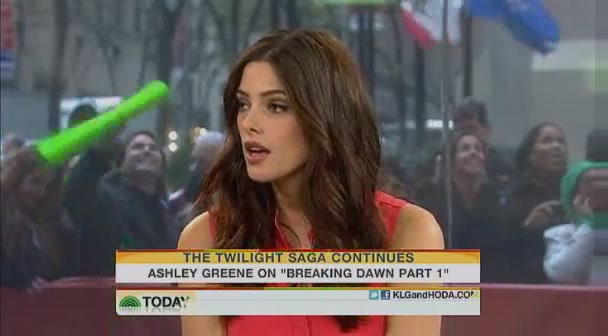 Ashley-Greene-dot-nl_17nov2011TheTodayShow0100.jpg