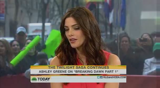Ashley-Greene-dot-nl_17nov2011TheTodayShow0133.jpg