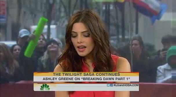 Ashley-Greene-dot-nl_17nov2011TheTodayShow0145.jpg