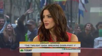 Ashley-Greene-dot-nl_17nov2011TheTodayShow0046.jpg