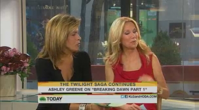 Ashley-Greene-dot-nl_17nov2011TheTodayShow0052.jpg