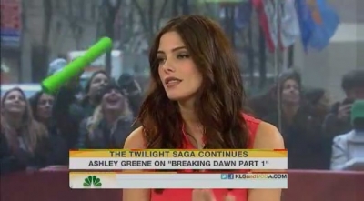 Ashley-Greene-dot-nl_17nov2011TheTodayShow0147.jpg