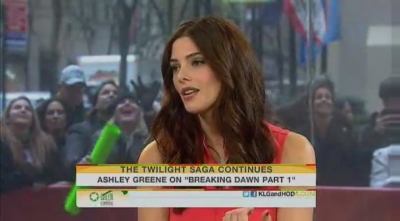 Ashley-Greene-dot-nl_17nov2011TheTodayShow0148.jpg