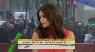 Ashley-Greene-dot-nl_17nov2011TheTodayShow0165.jpg