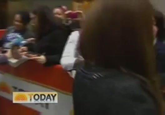 Ashley-Greene-dot-nl_16nov2011TheTodayShow0007.jpg
