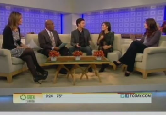 Ashley-Greene-dot-nl_16nov2011TheTodayShow0151.jpg