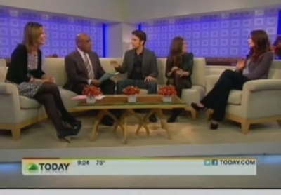 Ashley-Greene-dot-nl_16nov2011TheTodayShow0156.jpg