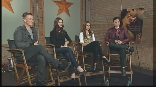 Ashley-Greene-dot-nl_2011YYNcom0027.jpg