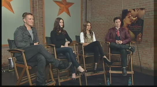 Ashley-Greene-dot-nl_2011YYNcom0029.jpg
