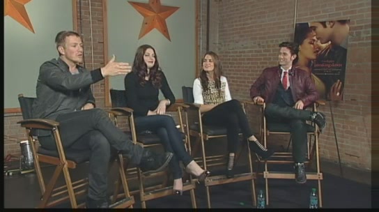 Ashley-Greene-dot-nl_2011YYNcom0033.jpg
