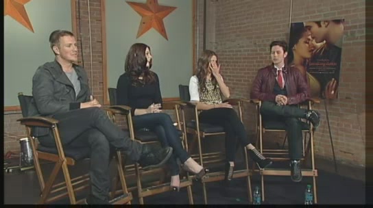 Ashley-Greene-dot-nl_2011YYNcom0049.jpg