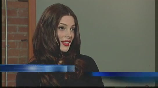 Ashley-Greene-dot-nl_2011YYNcom0103.jpg