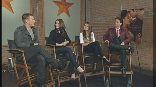 Ashley-Greene-dot-nl_2011YYNcom0150.jpg