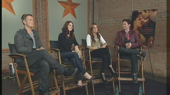 Ashley-Greene-dot-nl_2011YYNcom0230.jpg