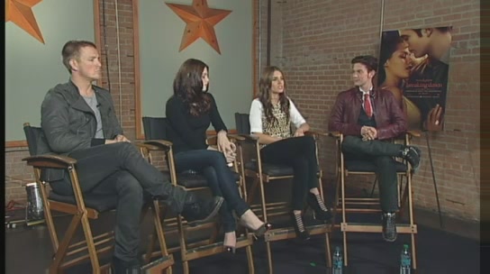 Ashley-Greene-dot-nl_2011YYNcom0233.jpg