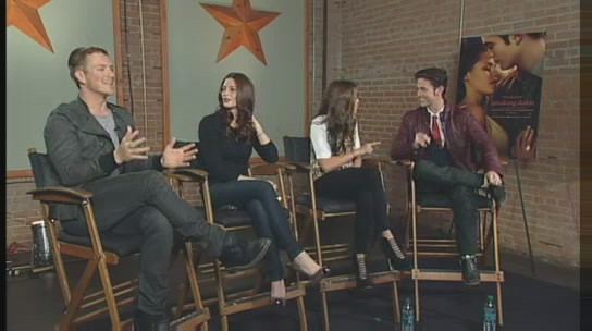 Ashley-Greene-dot-nl_2011YYNcom0310.jpg