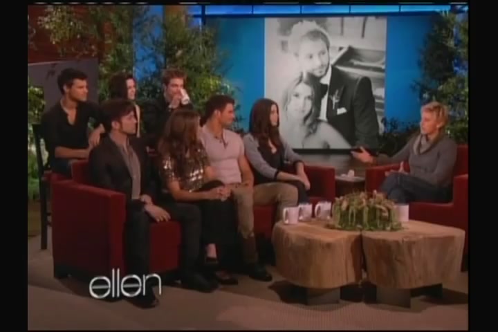 Ashley-Greene-dot-nl_2011EllenShow0098.jpg Ashley-Greene-dot-nl_2011EllenShow0098.jpg