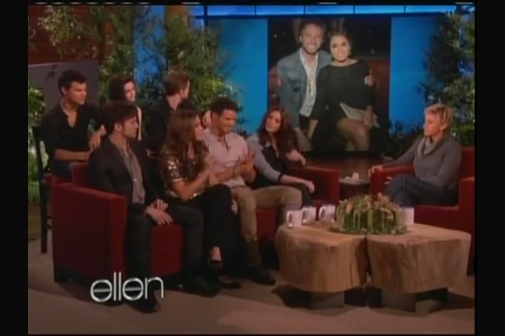 Ashley-Greene-dot-nl_2011EllenShow0103.jpg